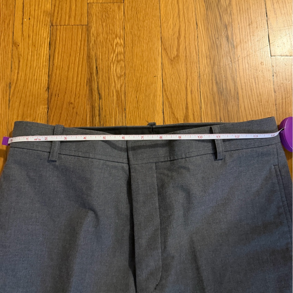 Like new Thom Browne men’s pants - Picture 2 of 5